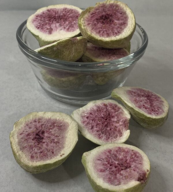 Freeze-dried figs